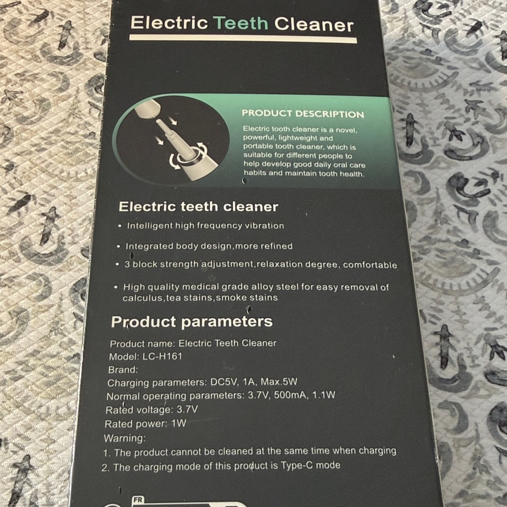 Electric Teeth Cleaner with Brush Attachment - New in Sealed box - Picture 2 of 2